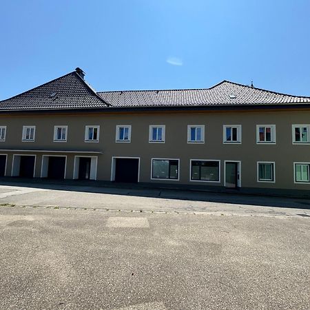 Апартаменты Wohnen An Der Voeckla Vocklamarkt Экстерьер фото